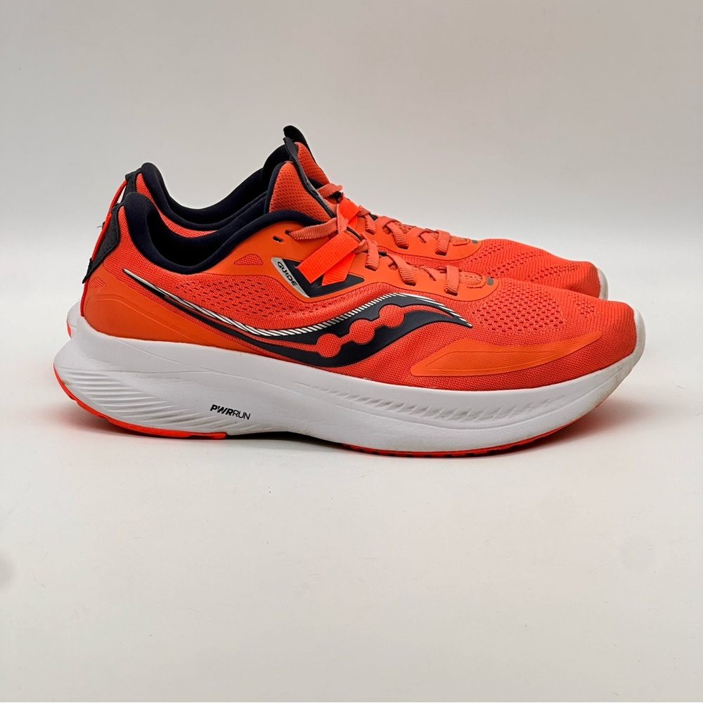 Saucony Guide 15 Sneakers. Size 9.5